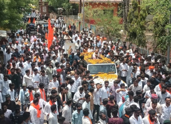 जयंती पर निकला भव्य चल समारोह जयंती पर निकला भव्य चल समारोह