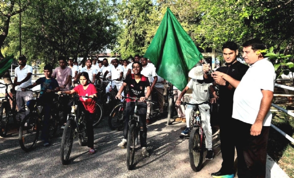 संडे ऑन साइकिल अभियान के तहत साइकिल रैली निकाली संडे ऑन साइकिल अभियान के तहत साइकिल रैली निकाली
