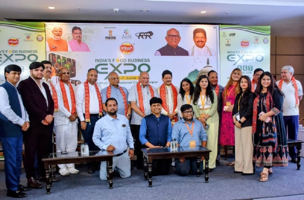 इंडिया फूड बिजनेस एक्सपो :15 हजार विजिटर्स के साथ बनाया कीर्तिमान इंडिया फूड बिजनेस एक्सपो :15 हजार विजिटर्स के साथ बनाया कीर्तिमान