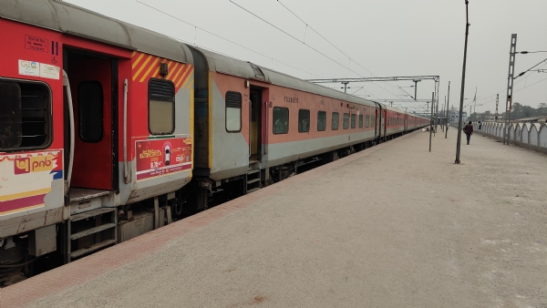 अररिया फोटो:स्पेशल ट्रेन