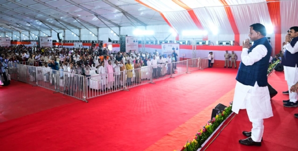 गोदाबरीश मिश्रा आदर्श विद्यालय योजना’ के दूसरे चरण का शुभारंभ करते हुए मुख्यमंत्री गोदाबरीश मिश्रा आदर्श विद्यालय योजना’ के दूसरे चरण का शुभारंभ करते हुए मुख्यमंत्री