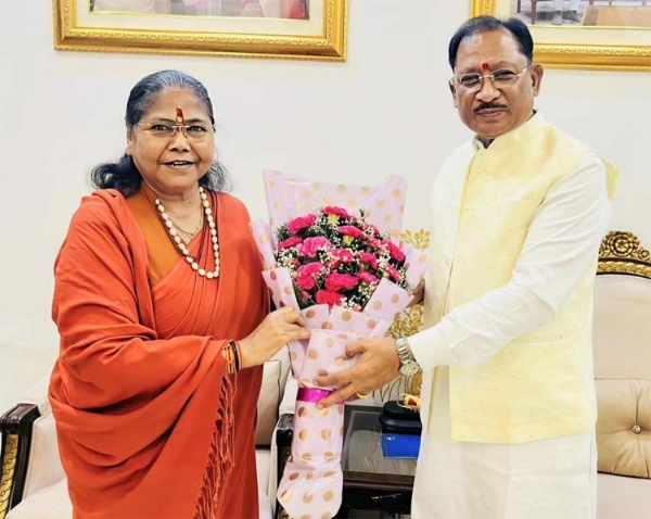 मुख्यमंत्री साय राष्ट्रीय पिछड़ा वर्ग आयोग की अध्यक्ष साध्वी निरंजन ज्योति ने सौजन्य मुलाकात की मुख्यमंत्री साय राष्ट्रीय पिछड़ा वर्ग आयोग की अध्यक्ष साध्वी निरंजन ज्योति ने सौजन्य मुलाकात की
