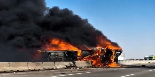 इराक में भीषण सड़क हादसा, बस पलटने से 21 की मौत, 19 घायल