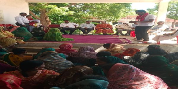 कृषि विज्ञान केंद्र ने किसानों को दी टिकाऊ और लाभकारी खेती की वैज्ञानिक सीख