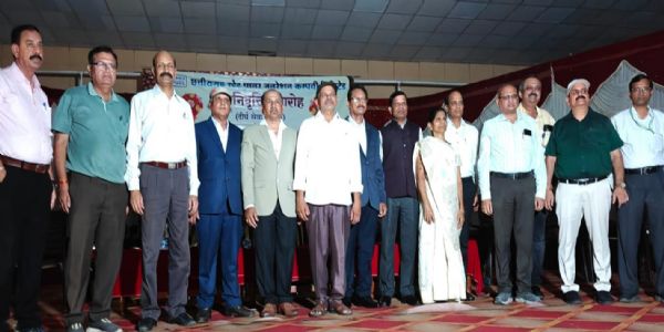 एचटीपीएस से सेवानिवृत्त हुए सात कर्मचारियों को दी गई भावपूर्ण विदाई