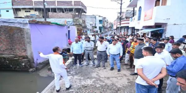 भाेपाल: उड़िया बस्ती में नाले की समस्या पर मंत्री सारंग सख्त, अधिकारियों को लगाई फटकार