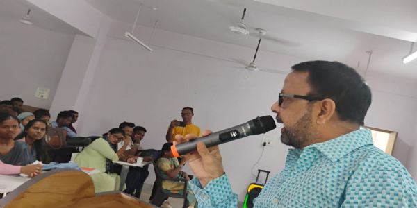 नागपुरी विभाग में मनी डॉ विशेश्वर प्रसाद केशरी की जयंती