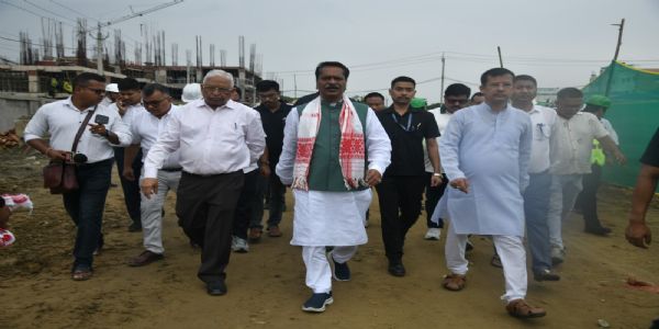 स्वस्थ असम के लक्ष्य को लेकर स्वास्थ्य मंत्री अशोक सिंघल ने ऊपरी असम के स्वास्थ्य संस्थानों का किया निरीक्षण