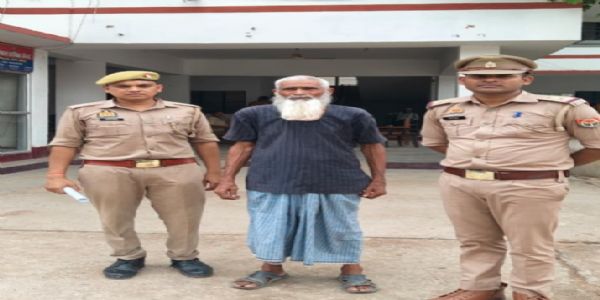 मासूम बच्ची से दरिंदगी करने वाला बुजुर्ग गिरफ्तार