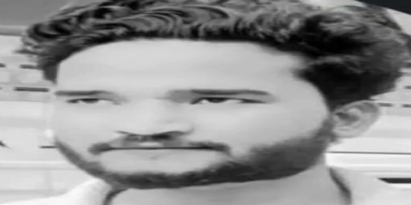शादी काे लेकर हुए विवाद में दाे सगे भाइयाें ने खाया जहर, छोटे की मौत व बड़े की हालत गंभीर