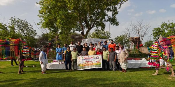 ‘खेत बचाओ अभियान’ के तहत पच्चीस गांवों का भ्रमण कर 1,650 से अधिक किसानों को किया जागरूक