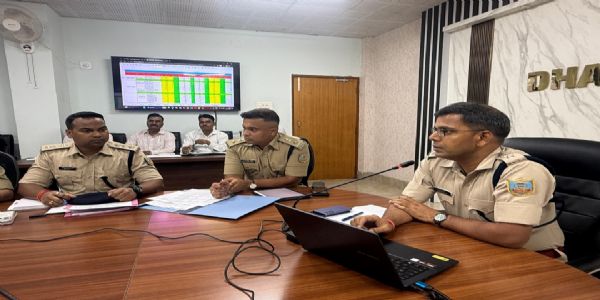 धनबाद के थानों में लंबित मामलों की संख्या घटकर हुई 1794 : एसएसपी