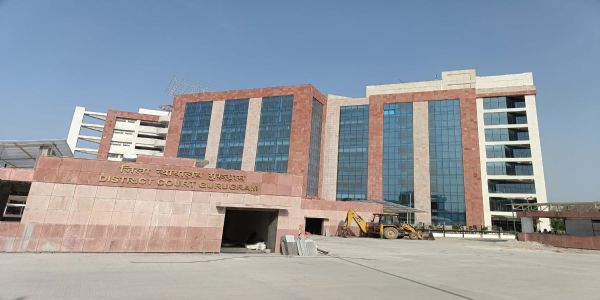 गुरुग्राम: बिना पर्यावरण, फायर एनओसी के टावर ऑफ जस्टिस में तत्काल शिफ्ट करने की अनुमति