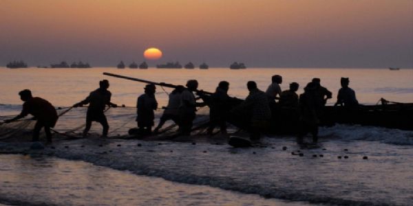 दीघा के शंकरपुर से समुद्र गए 16 मछुआरे लापता