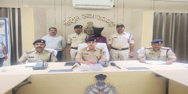 राजगढ़ में साइबर ठगी का खुलासा, तीन आरोपित गिरफ्तार, 2.95 लाख रुपये बरामद