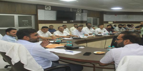 जिला उद्योग बंधु समिति की बैठक में विकास कार्यों की समीक्षा