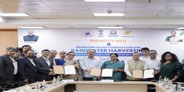 आईजीएल, शिक्षा निदेशालय और एहसास एनजीओ के बीच हुआ त्रिपक्षीय समझौता