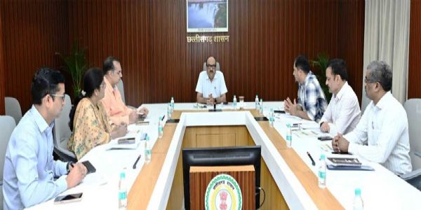 छत्तीसगढ़ में ग्रामीण पेयजल योजनाओं के संचालन और रखरखाव नीति पर उच्चस्तरीय बैठक संपन्न