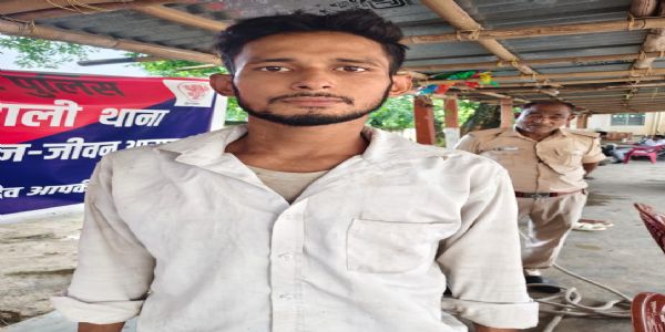 चोरी मामले में फरार आरोपी गिरफ्तार, जीरा व सिक्के बरामद