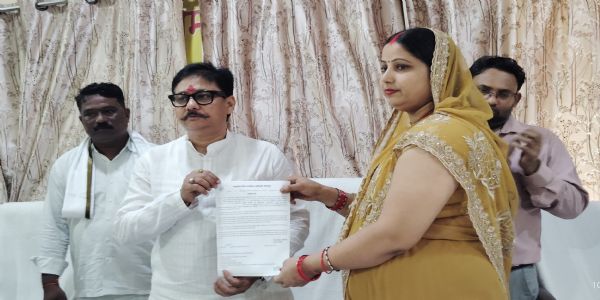 मीरजापुरः चुनार में 140 सहायिकाओं को मिली नई पहचान, गांव-गांव पहुंचेगी पोषण की मुस्कान