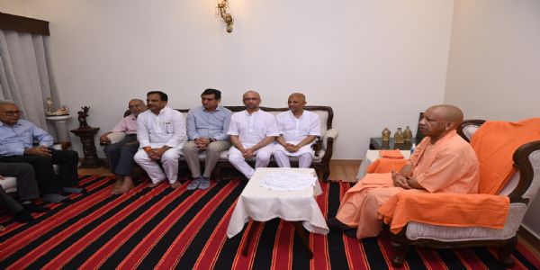 गोरखपुर में मुख्यमंत्री योगी ने दी तीन उद्यमियों-समाजसेवियों को दी श्रद्धांजलि