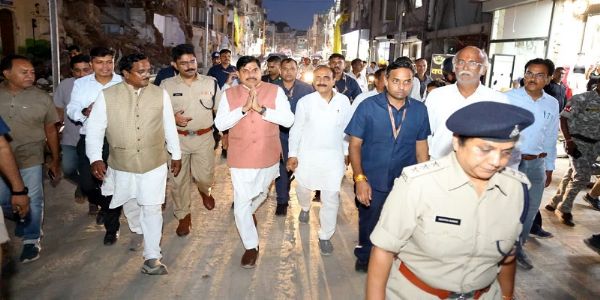 मुख्यमंत्री ने पैदल चलकर उज्जैन में सिंहस्थ 2028 के निर्माण कार्यों का जायजा लिया