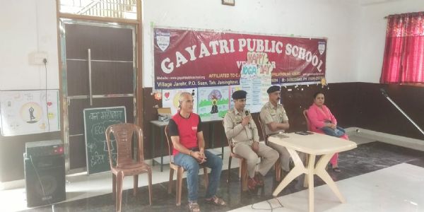एंटी चिथाना प्रभारियों ने लोगों को नशे के दुष्प्रभाव के बारे किया जागरूक