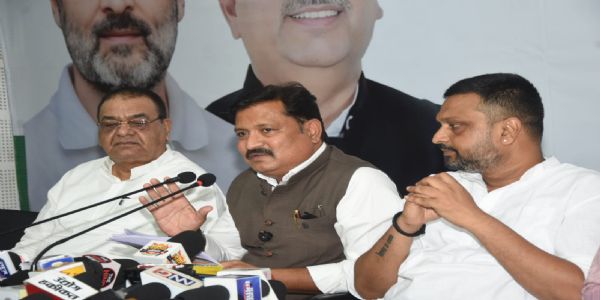 राम मंदिर ट्रस्ट की कार्यप्रणाली पर कांग्रेस ने उठाए सवाल, सुप्रीम कोर्ट की निगरानी में जांच की मांग