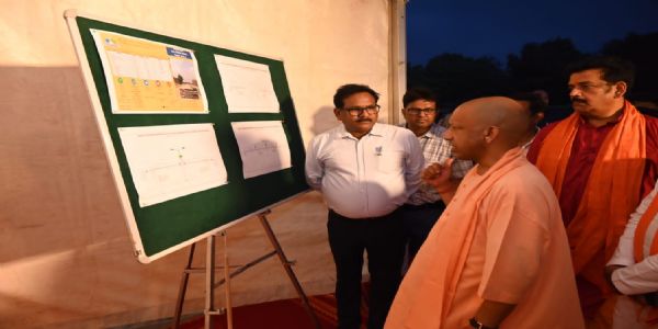 मैनपॉवर बढ़ाकर तेजी से कराएं कार्य : मुख्यमंत्री