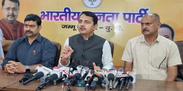 भाजपा ने मुख्यमंत्री उमर अब्दुल्ला के आरोपों को बताया निराधार, सार्वजनिक माफी की मांग