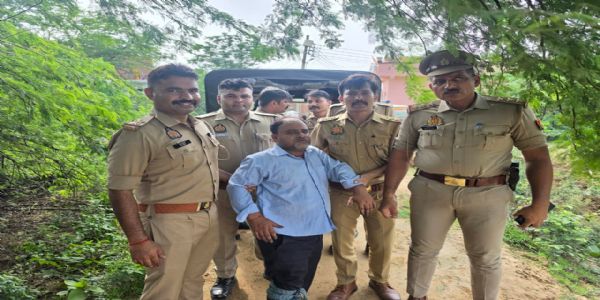 मुठभेड़ में 25 हजार का इनामी बिहार का टप्पेबाज गिरफ्तार, गोली लगी
