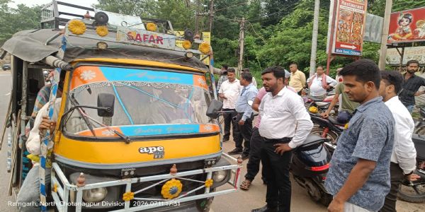 डीटीओ ने चितरपुर-रजरप्पा मार्ग पर दर्जनों वाहनों से वसूला जुर्माना