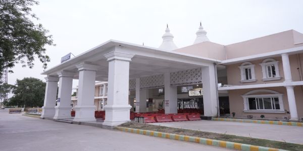 आस्था के द्वार पर विकास की भव्य दस्तक, बदला विन्ध्याचल स्टेशन का स्वरूप