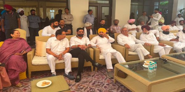 पंजाब कांग्रेस का सियासी घमासान तेज, भूपेश बघेल ने चन्नी गुट से की अलग बैठक
