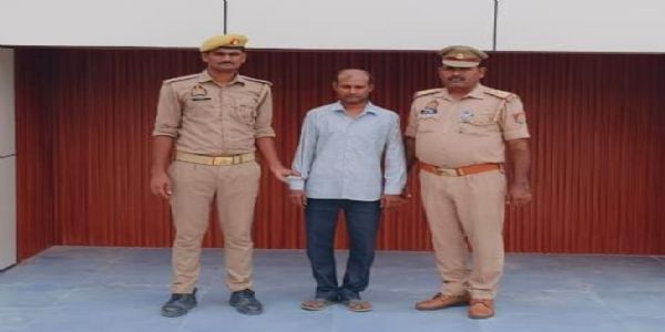नाबालिग बालिका काे 1.20 लाख रुपये में खरीदकर छाेटे भाई से शादी कराने वाला गिरफ्तार