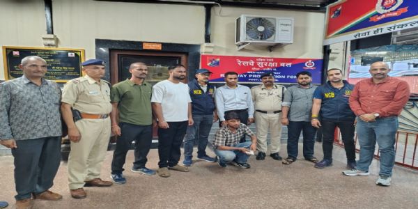 उज्जैनः 10 लाख रुपये की एमडी के साथ तस्कर गिरफ्तार