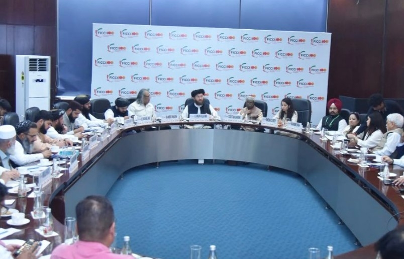 एनएबार्ड, आईसीएआर, आईएआरआई और उद्योग संगठनों के प्रतिनिधियों के साथ सहयोग पर चर्चा करते अफगानिस्तान का उच्चस्तरीय प्रतिनिधिमंडल। एनएबार्ड, आईसीएआर, आईएआरआई और उद्योग संगठनों के प्रतिनिधियों के साथ सहयोग पर चर्चा करते अफगानिस्तान का उच्चस्तरीय प्रतिनिधिमंडल।