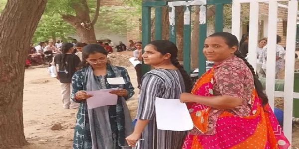 कड़े सुरक्षा बंदोबस्त के बीच शुरू हई सीनियर टीचर भर्ती परीक्षा