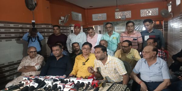 राम मंदिर दान विवाद पर सिंधी समाज ने बनाई दूरी, कहा-दान का हिसाब मांगना परंपरा नहीं