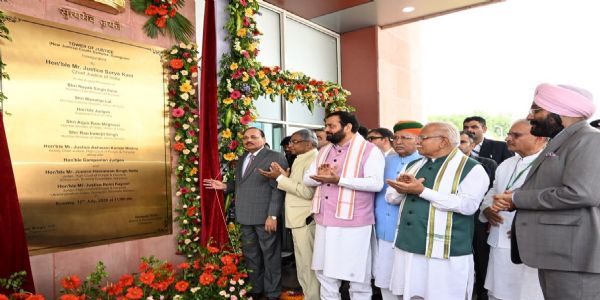 न्यायालय की भव्यता नहीं, न्याय तक आसान पहुंच अधिक महत्वपूर्ण : मुख्य न्यायाधीश सूर्यकांत