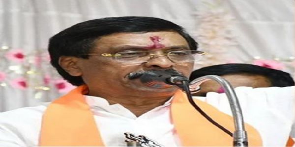 फाईल फोटो: पूर्व सांसद विनायक राऊत फाईल फोटो: पूर्व सांसद विनायक राऊत