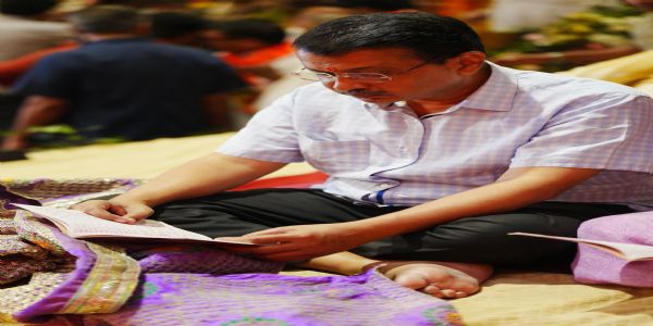 रोहिणी स्थित जापानी पार्टी में सुंदरकांड पाठ में शमिल हुए आम आदमी पार्टी के संयोजक अरविंद केजरीवाल रोहिणी स्थित जापानी पार्टी में सुंदरकांड पाठ में शमिल हुए आम आदमी पार्टी के संयोजक अरविंद केजरीवाल