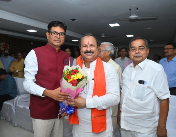 रायपुर विकास प्राधिकरण (आरडीए) के नवनियुक्त उपाध्यक्ष डॉ. जय प्रकाश शर्मा