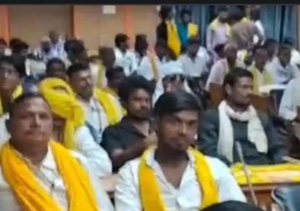 फोटो उपस्थित कार्यकर्ता फोटो उपस्थित कार्यकर्ता
