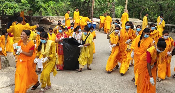 शांतिकुंज द्वारा स्वच्छता अभियान शांतिकुंज द्वारा स्वच्छता अभियान