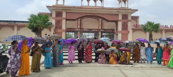 महिला रेल कर्मचारियों के शारीरिक, मानसिक एवं सामाजिक सशक्तिकरण को बढ़ावा देने के उद्देश्य से महिला सशक्तिकरण शिविर का आयोजन महिला रेल कर्मचारियों के शारीरिक, मानसिक एवं सामाजिक सशक्तिकरण को बढ़ावा देने के उद्देश्य से महिला सशक्तिकरण शिविर का आयोजन