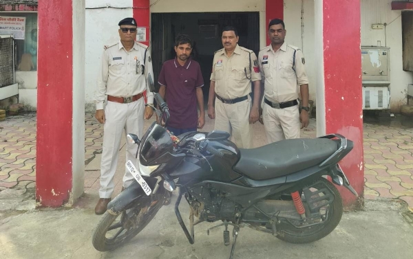 गिरफ्तार आरोपित गिरफ्तार आरोपित