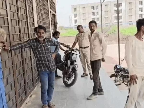 परिजन परिजन