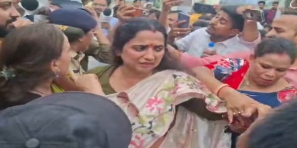 बांकीपुर से जेजेडी उम्मीदवार वीणा मानवी गिरफ्तार बांकीपुर से जेजेडी उम्मीदवार वीणा मानवी गिरफ्तार