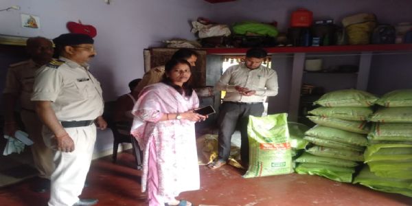 जबलपुर : परीक्षण में अमानक पाये जाने पर पाटन थाने में दर्ज कराई गई एफआईआर, नकली डीएपी का मामला